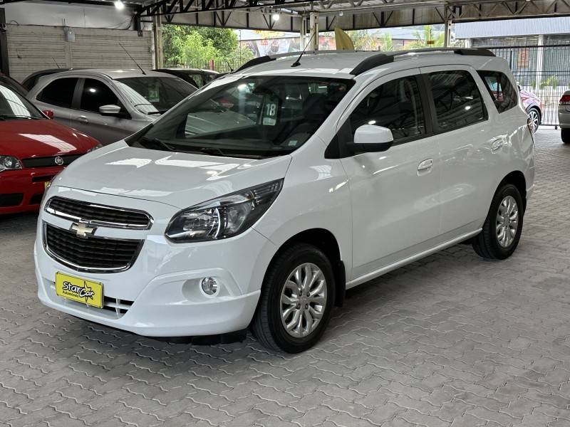 CHEVROLET - SPIN - 2017/2018 - Branca - R$ 68.900,00