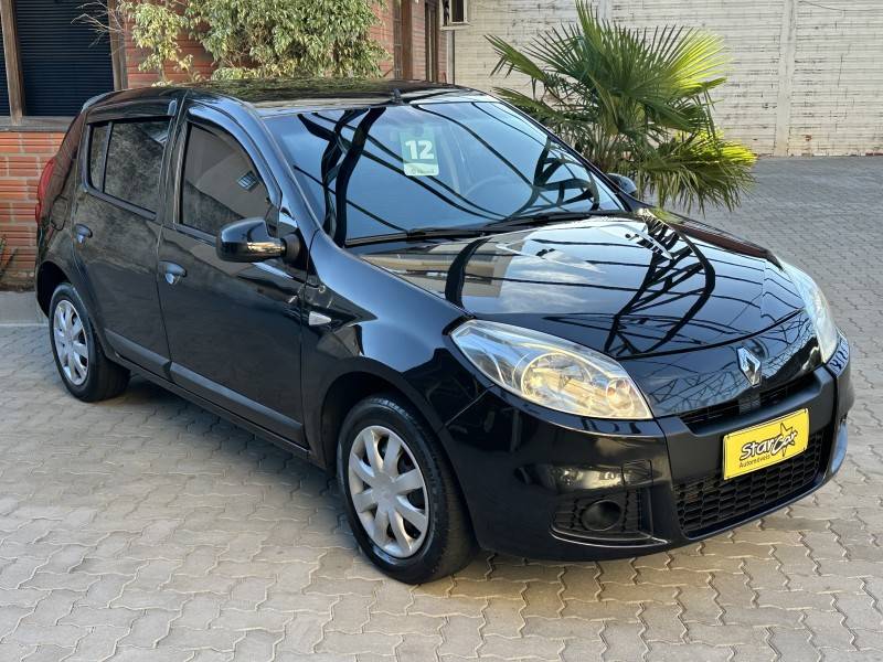 RENAULT - SANDERO - 2012/2012 - Preta - R$ 32.900,00