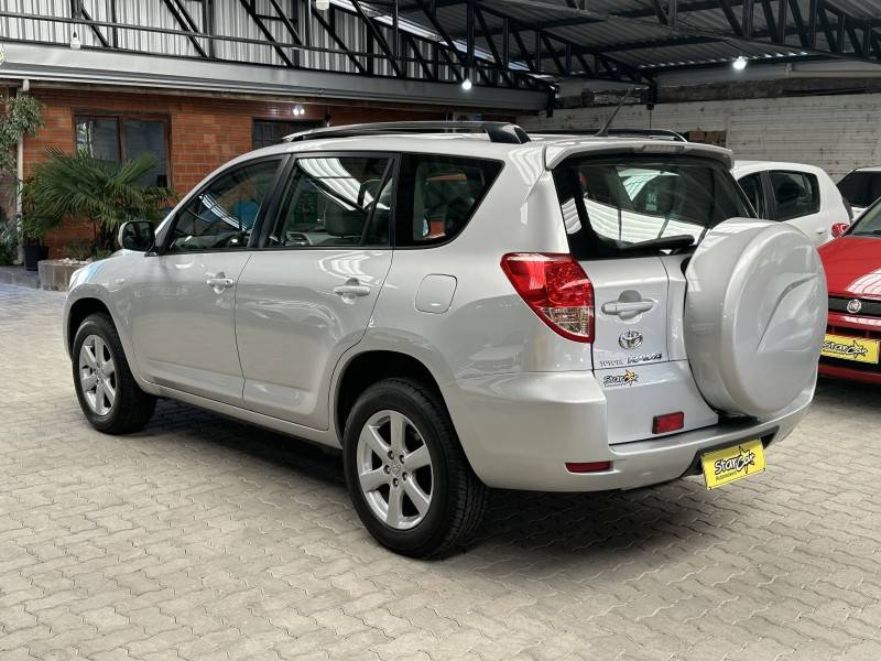TOYOTA - RAV4 - 2008/2008 - Prata - R$ 59.900,00