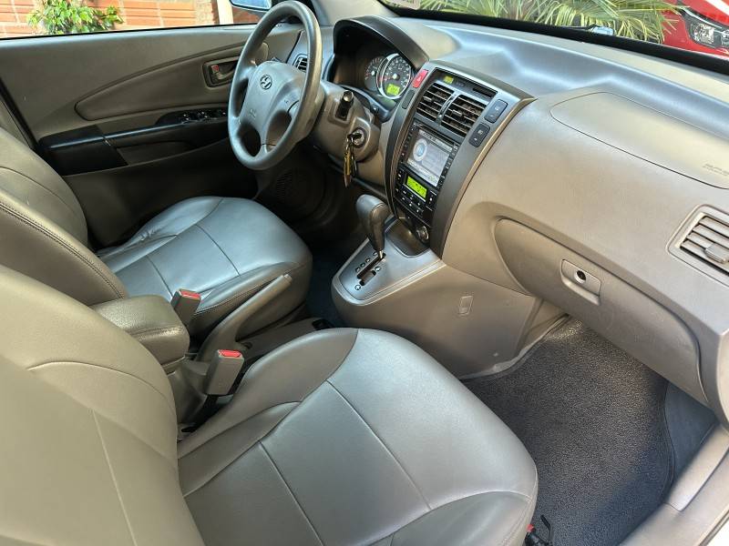 HYUNDAI - TUCSON - 2015/2016 - Branca - R$ 63.900,00