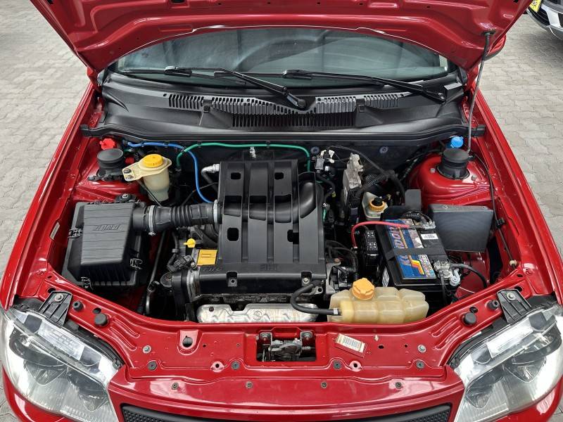 FIAT - PALIO - 2010/2010 - Vermelha - R$ 25.900,00