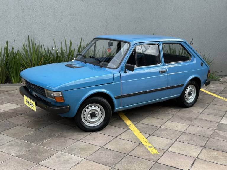 FIAT - 147 - 1984/1984 - Azul - R$ 18.900,00