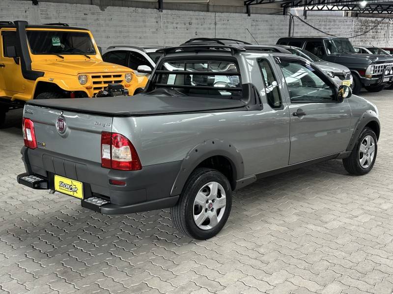 FIAT - STRADA - 2013/2013 - Cinza - R$ 44.900,00