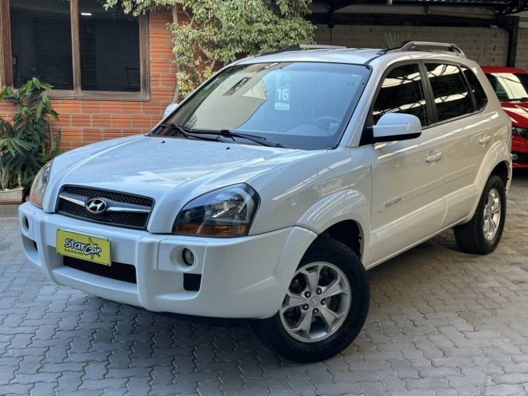HYUNDAI - TUCSON - 2015/2016 - Branca - R$ 63.900,00