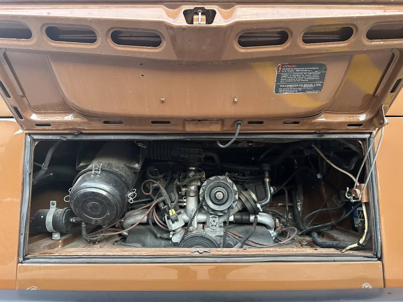 VOLKSWAGEN - KOMBI - 2000/2000 - Marrom - R$ 65.000,00